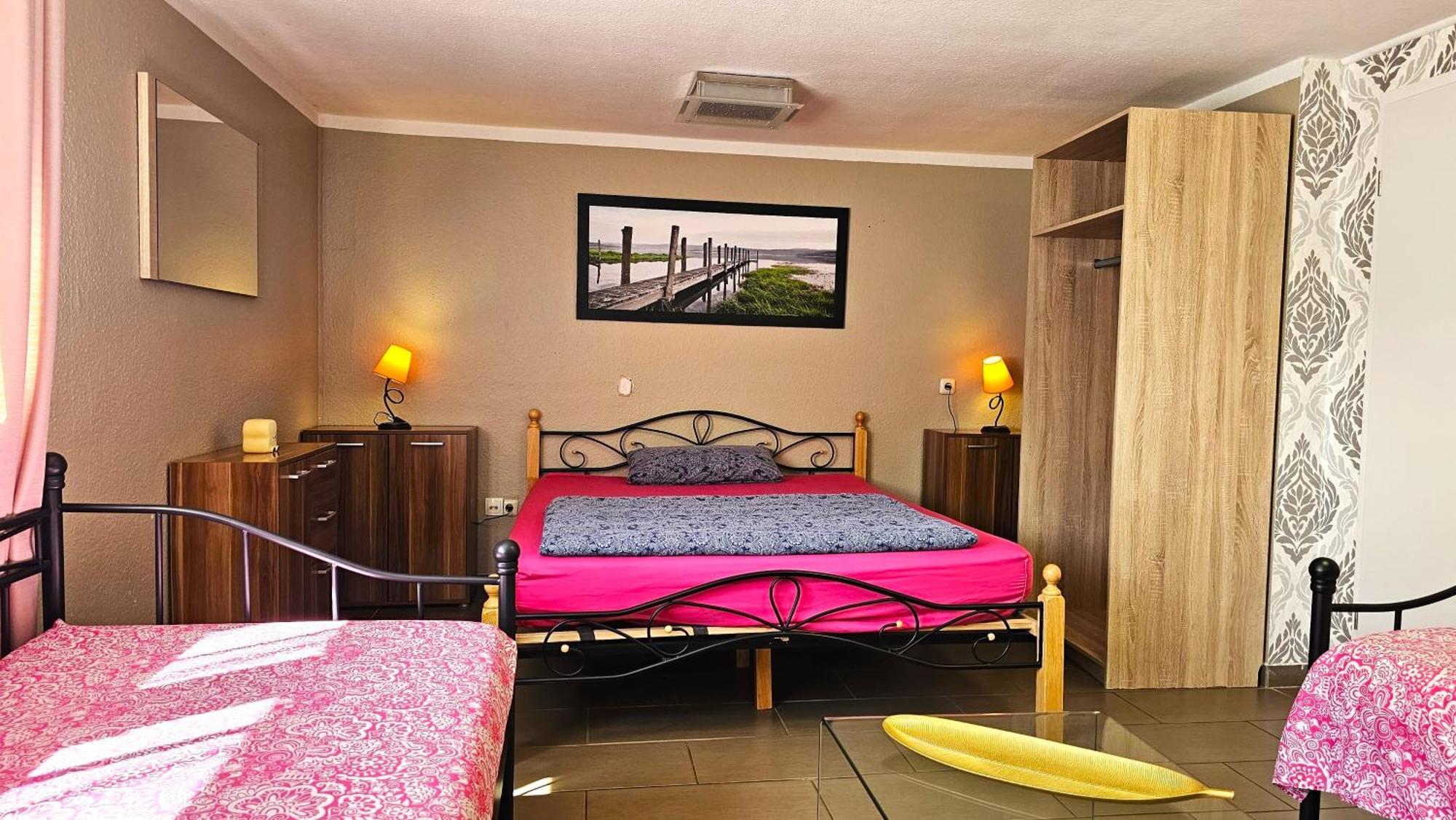 Gruendauer Monteurwohnung/Studentenwohnung Екстер'єр фото